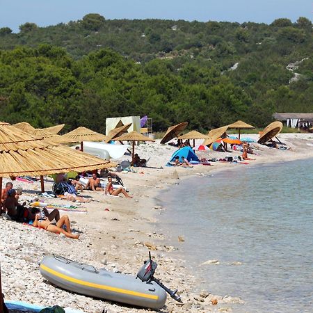 Apartments With A Parking Space Sali, Dugi Otok - 8136 Экстерьер фото