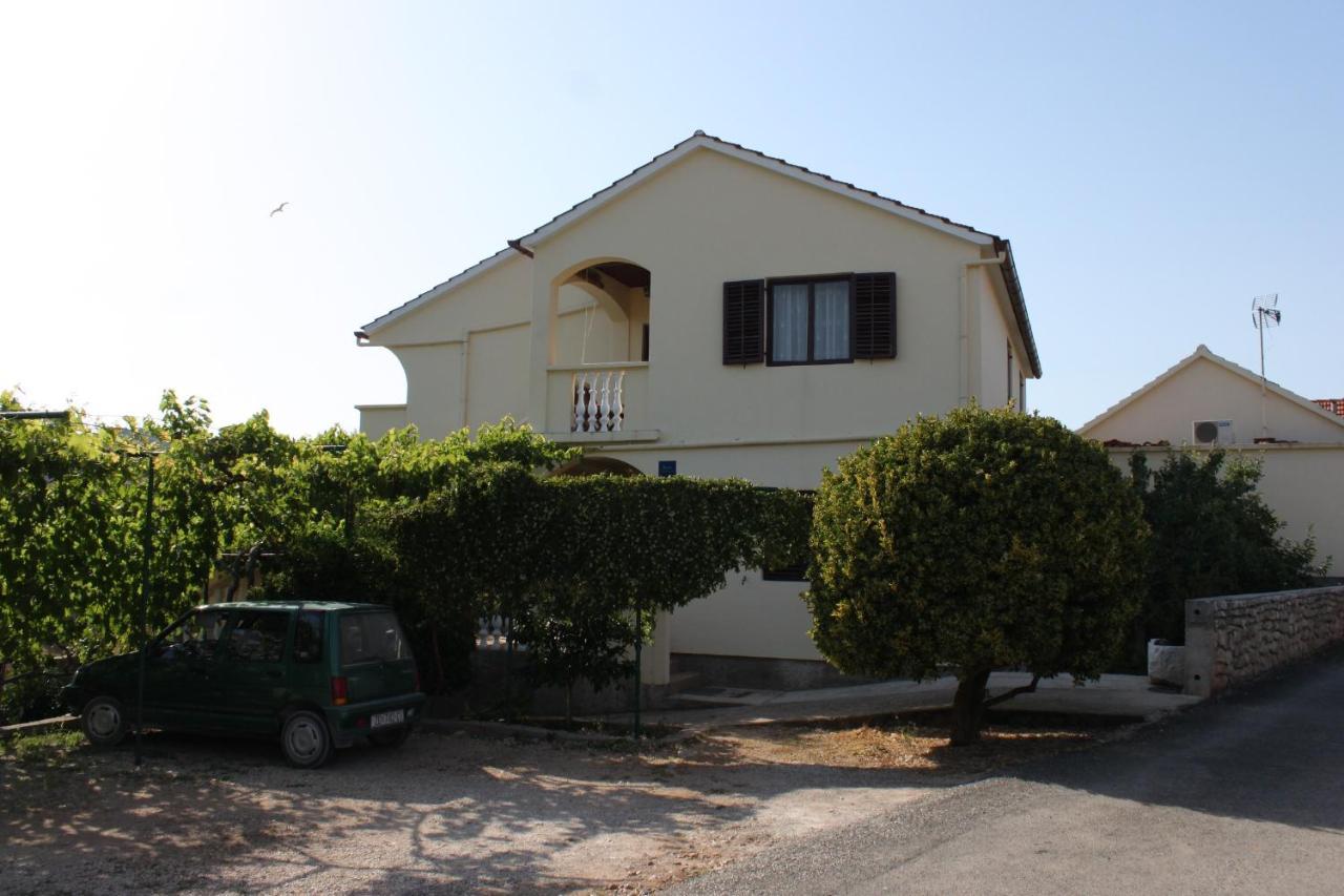 Apartments With A Parking Space Sali, Dugi Otok - 8136 Экстерьер фото