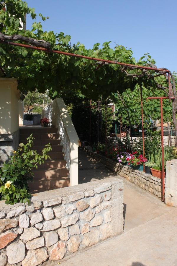 Apartments With A Parking Space Sali, Dugi Otok - 8136 Экстерьер фото