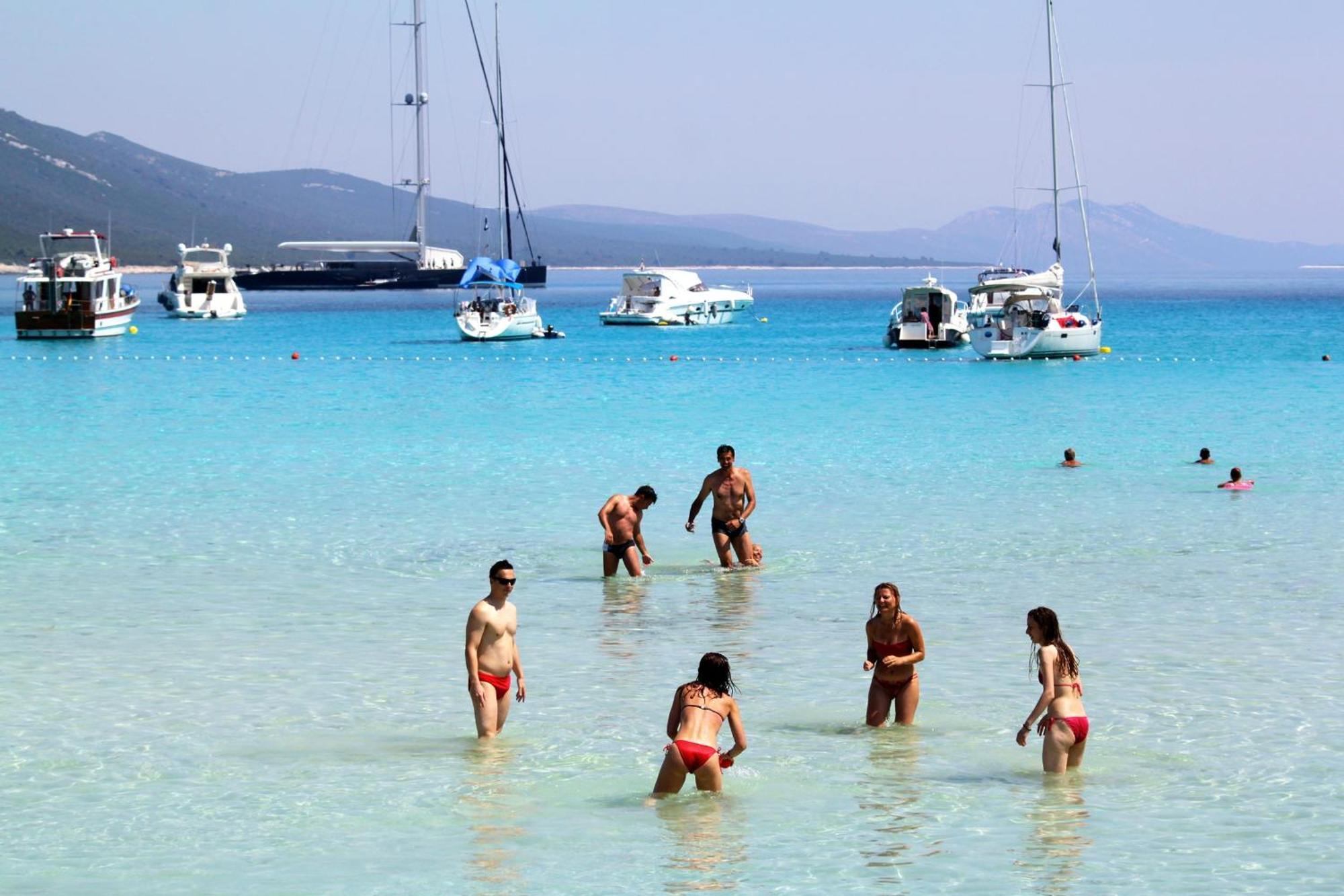 Apartments With A Parking Space Sali, Dugi Otok - 8136 Экстерьер фото